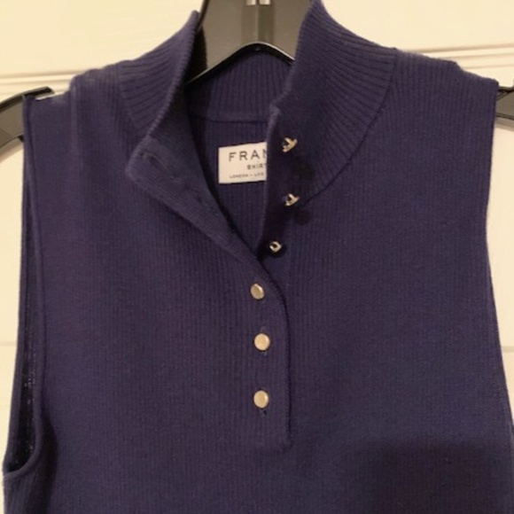 Frame Button Down - Picture 2 of 3